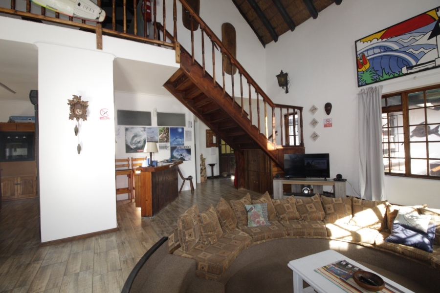 6 Bedroom Property for Sale in Ferreira Town Eastern Cape